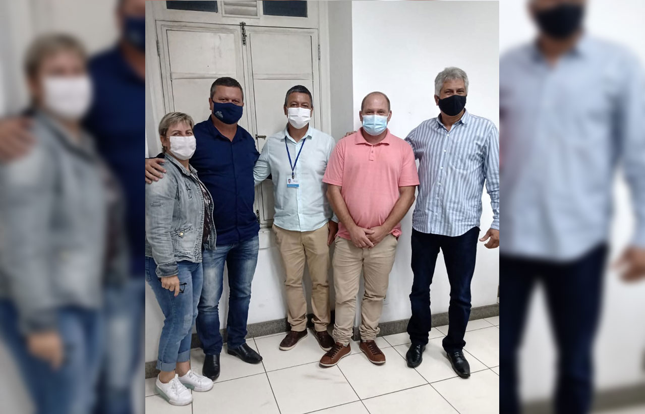 Prefeito participa de reunião com representante do Hospital de Amor de Barretos