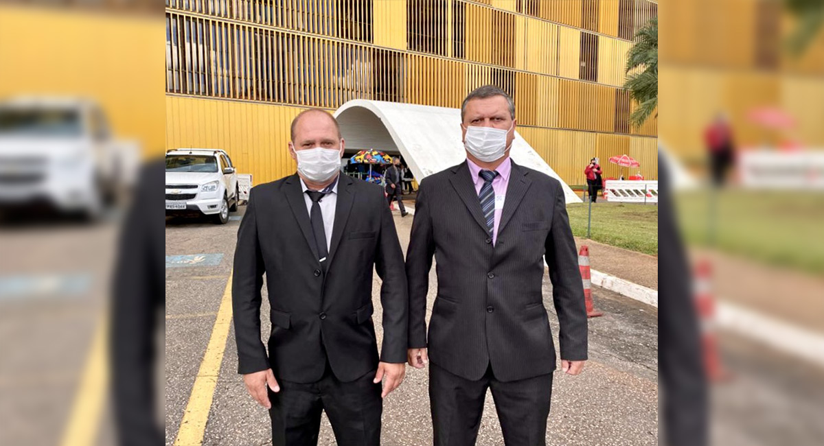 Prefeito e vice-prefeito estão em Brasília em busca de recursos para o município