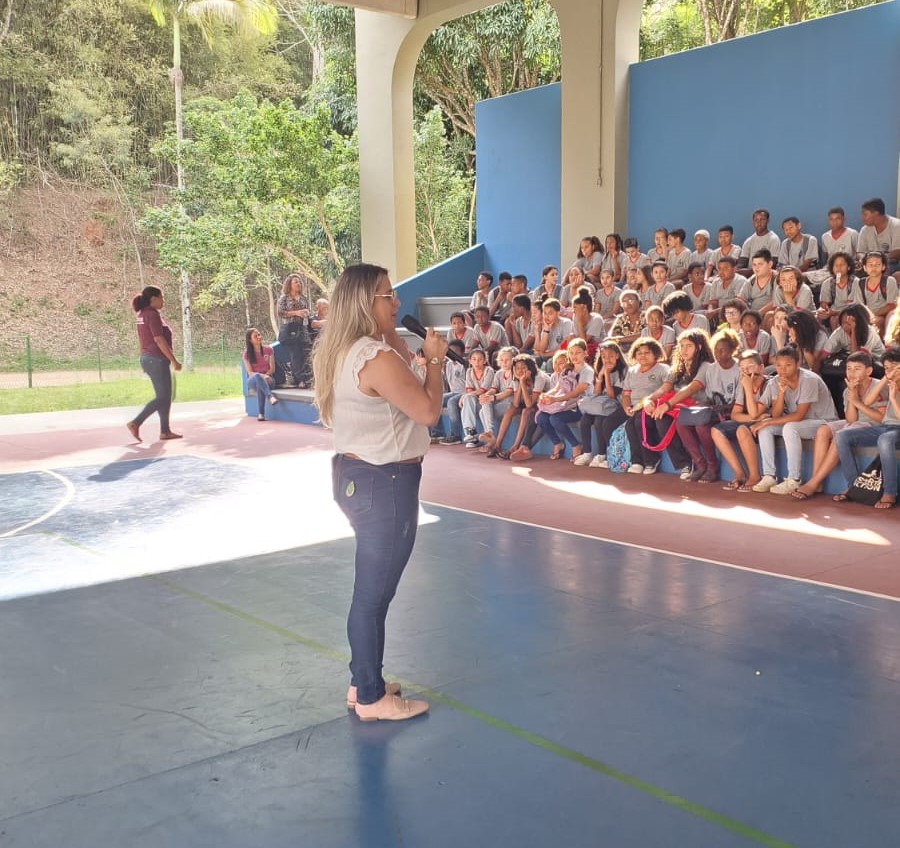 Roda de Conversa e conscientização na comunidade escolar