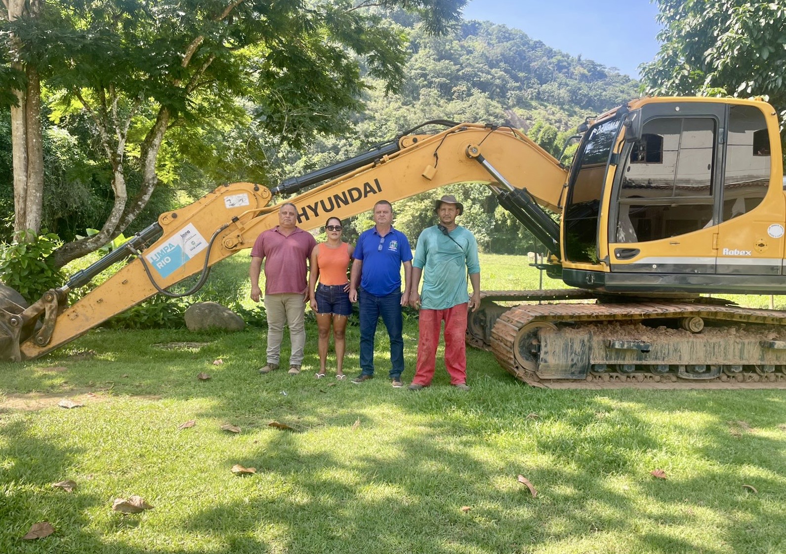 Prefeito e Secretário Municipal visitam obras de recuperação e manutenção no distrito do Sossego do Imbé