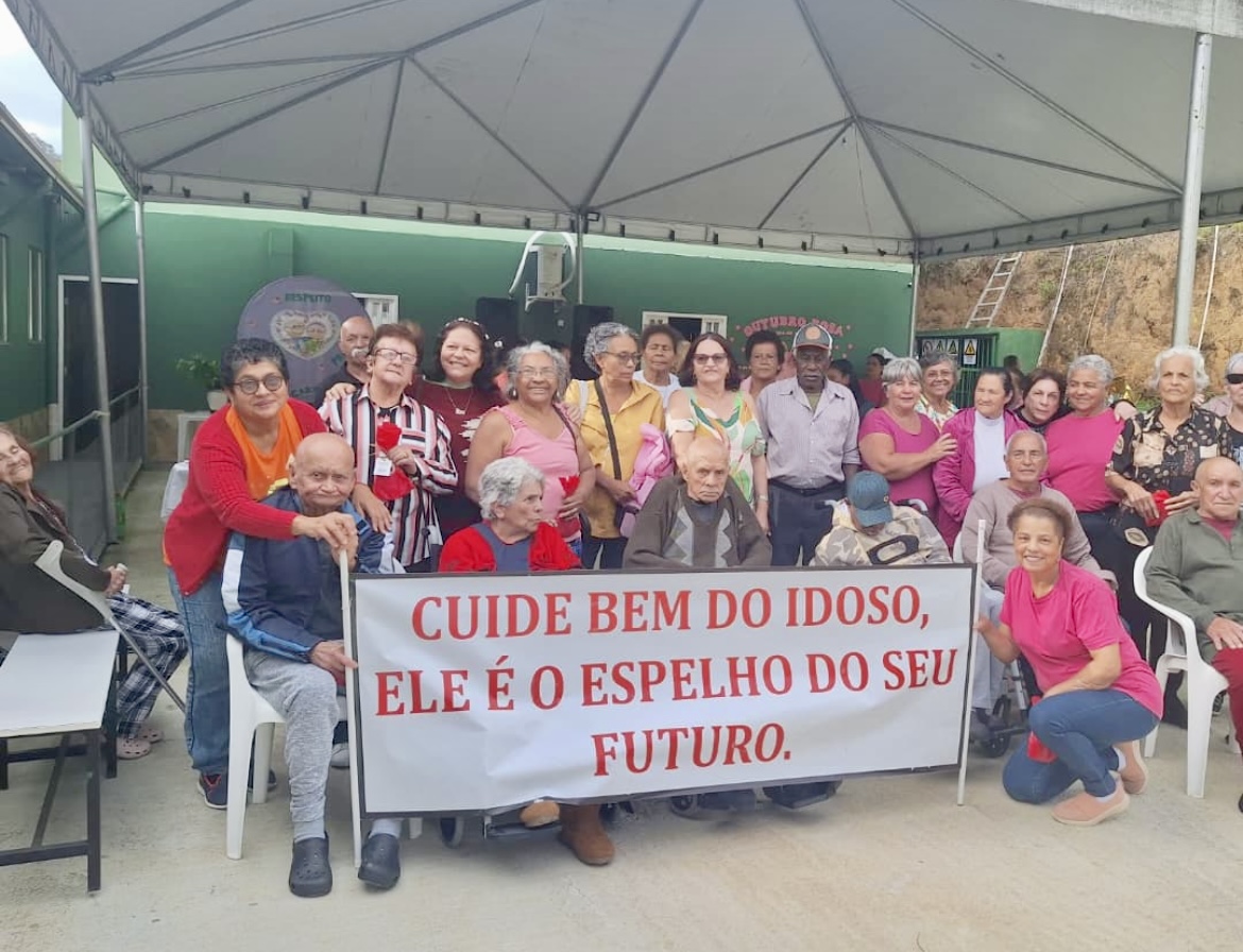 Assistência Social realiza tarde de confraternização em homenagem à Terceira Idade