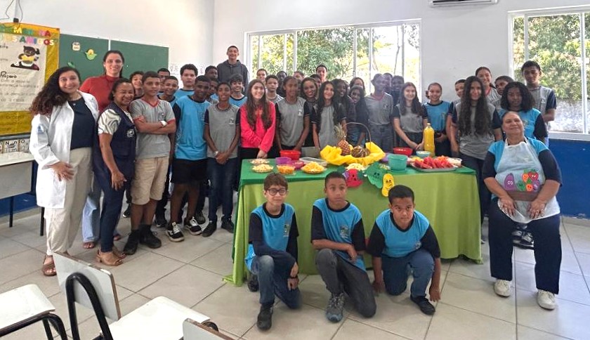 Palestra na E.E.M. Corregio de Castro: alimentação saudável e a importância do olfato