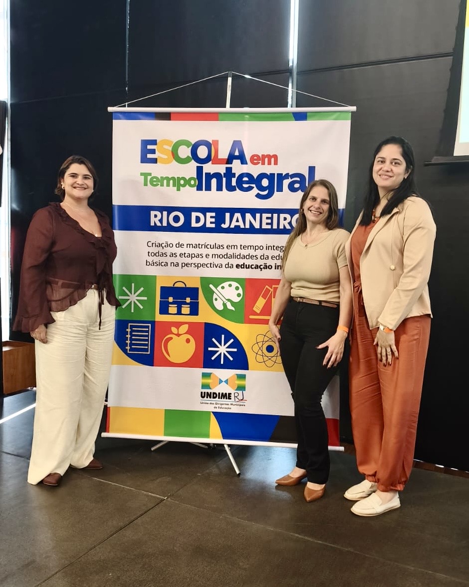 Equipe técnica da Secretaria Municipal de Educação participa do I Seminário Escola em Tempo Integral